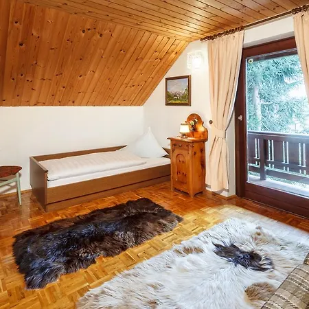 Alpina Holiday Living Ferienhaus Tweng